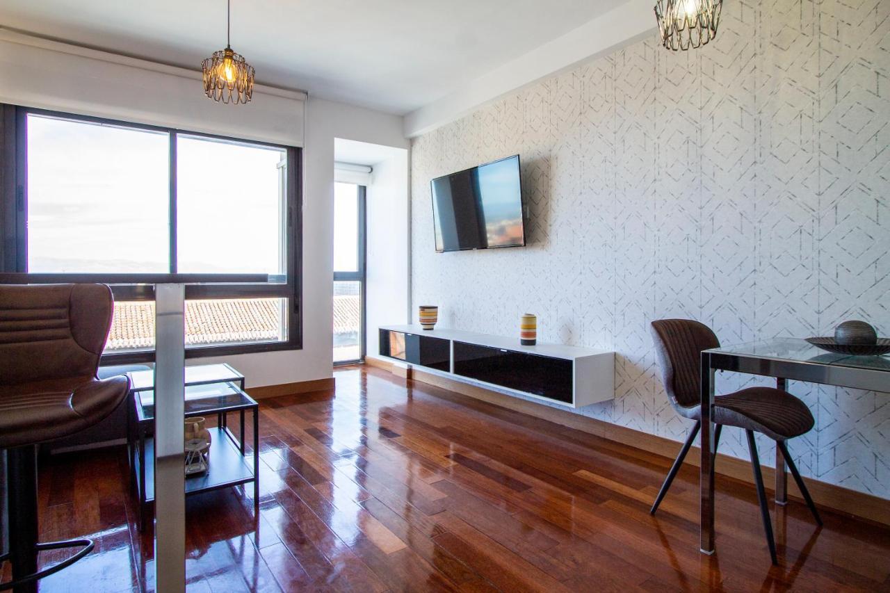Apartamentos Castilla Luz Business Madrid Exteriér fotografie