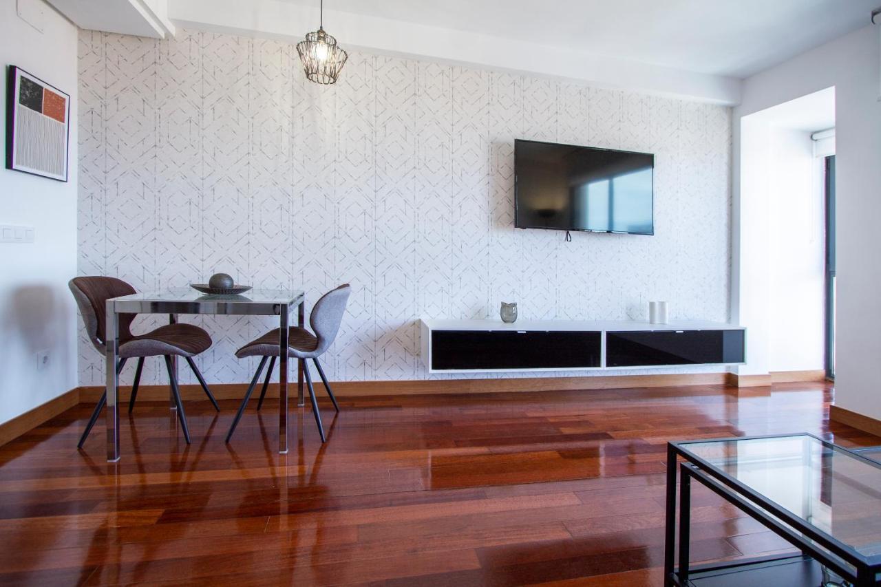 Apartamentos Castilla Luz Business Madrid Exteriér fotografie
